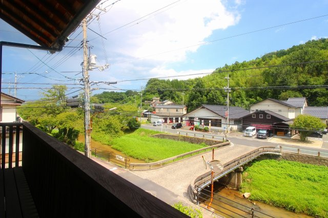玉湯町玉造店舗兼用住宅の展望|玉湯川を一望できる眺望になります。