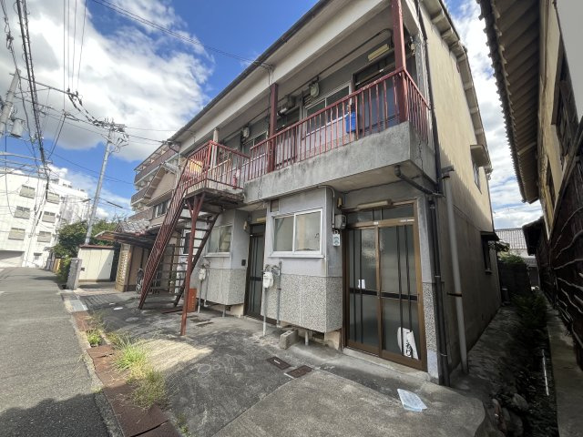 本町アパートの外観