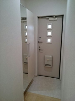 【玄関】 | フォレストパーク・九番館