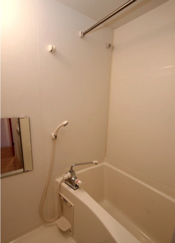 ZESTY豪徳寺の浴室