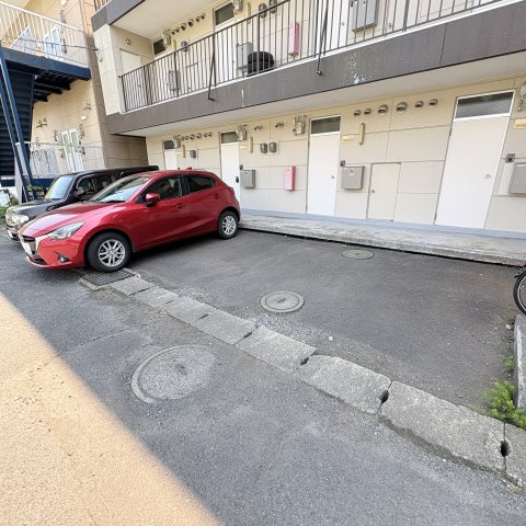 パークビレッジの駐車場