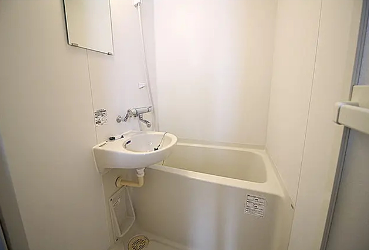 【愛知県】名古屋市瑞穂区　1棟売りマンションの浴室