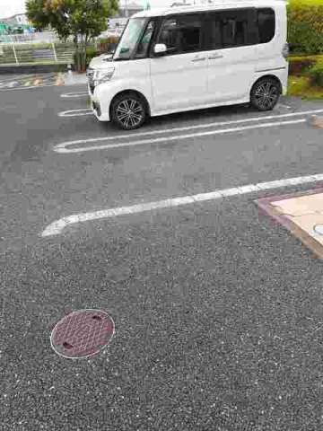 ジェネシス　Ⅲの駐車場