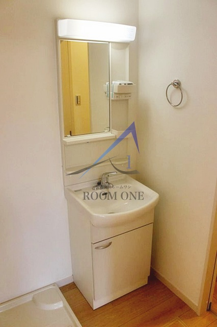 アヴァンテ武蔵小杉の洗面所|独立洗面台です。