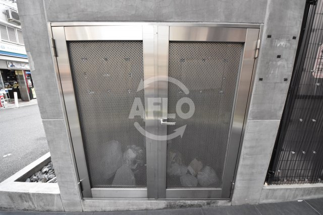 エスティライフ梅田新道のその他共用部分|エスティライフ梅田新道　ごみ置場