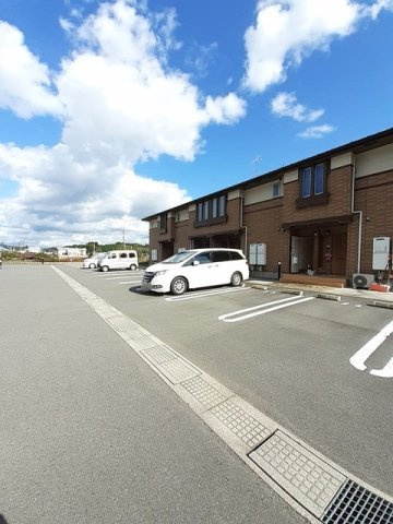 カメリアⅤ　Ｃの駐車場