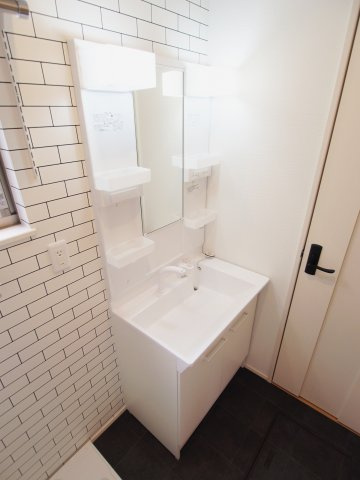 ＣＡＳＡ　ＧＲＡＮＯ（カーサグラーノ）の洗面所