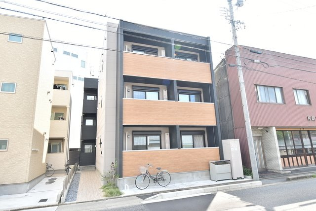 Ｃｈｅｒｉｍ黄金　名古屋市賃貸　仲介手数料無料のエントランス