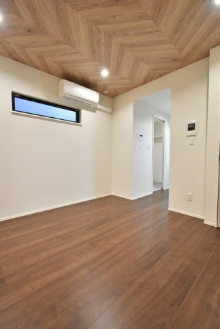 Ｃｈｅｒｉｍ黄金　名古屋市賃貸　仲介手数料無料の居間・リビング