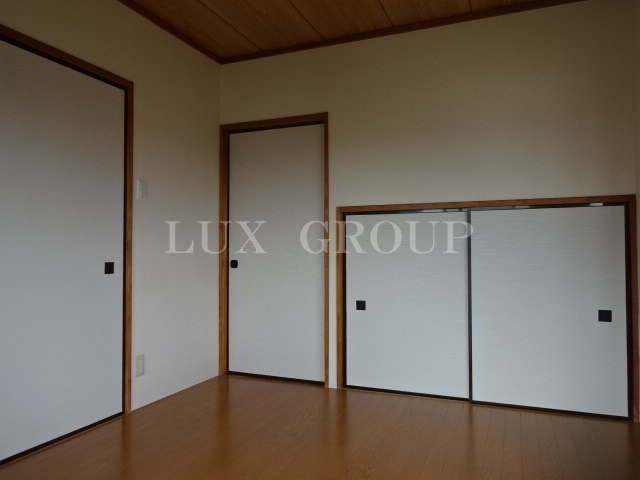 【内装】 | エミグラント