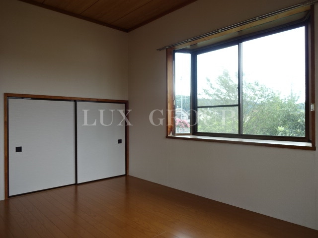 【寝室】 | エミグラント