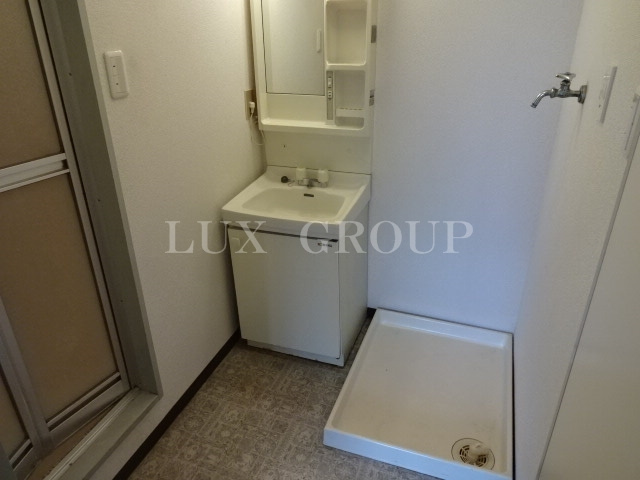 【洗面所】 | エミグラント