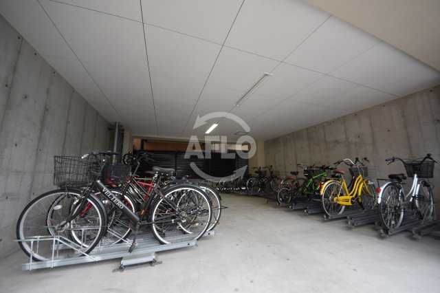 Luxeドーム前Ⅱのその他共用部分|ラグゼドーム前Ⅱ　屋根付き駐輪場