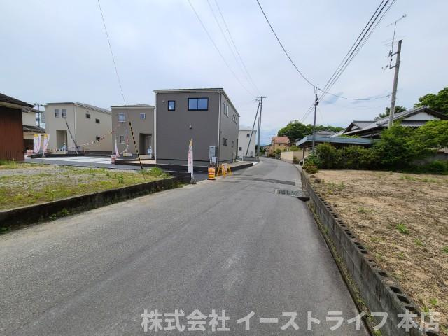【新築戸建】【土日祝日オープンハウス開催中】　いわき市平中山1期　全3棟　長期優良住宅　ラスト1棟！の前面道路含む現地写真|北側5.2ｍ公道