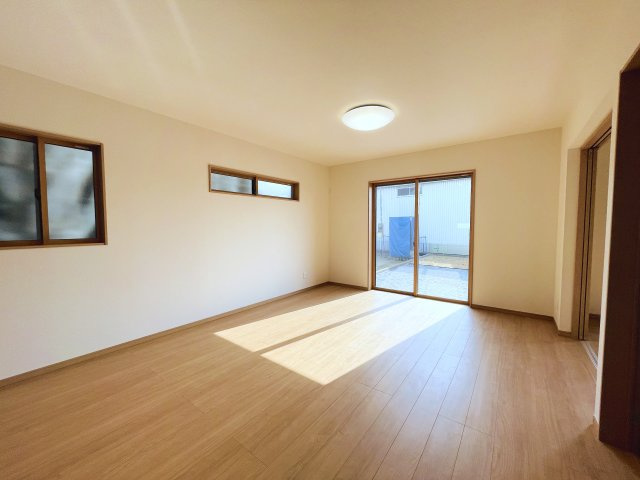 【居間・リビング】 | 児玉郡上里町第60期　ワイウッドコート　新築戸建　　全４区画　2号棟