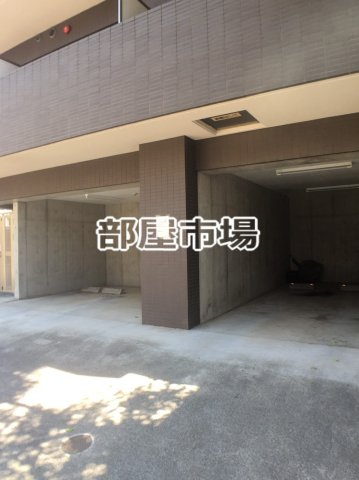 レジオス本所吾妻橋の駐車場