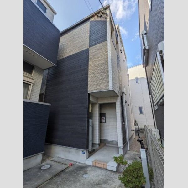 カーサルーチェ黄金　名古屋市賃貸　仲介手数料無料のエントランス