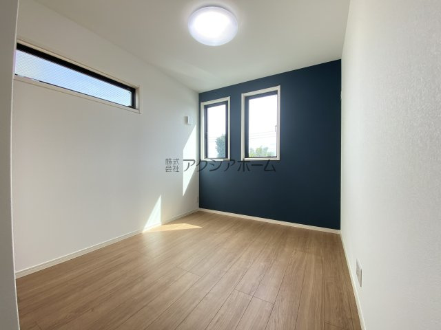 所沢市上新井2丁目・全1棟　新築一戸建　～リビング吹抜け～の洋室|洋室5.1帖