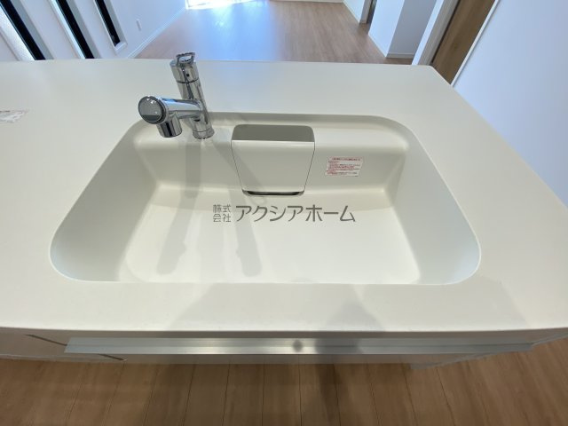 所沢市上新井2丁目・全1棟　新築一戸建　～リビング吹抜け～の設備|浄水器一体型水栓付シンク