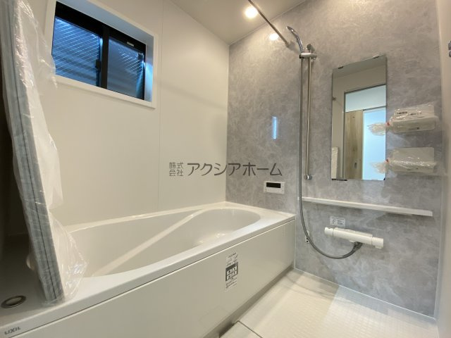 所沢市上新井2丁目・全1棟　新築一戸建　～リビング吹抜け～の浴室|1坪サイズ・浴室乾燥機付ユニットバス