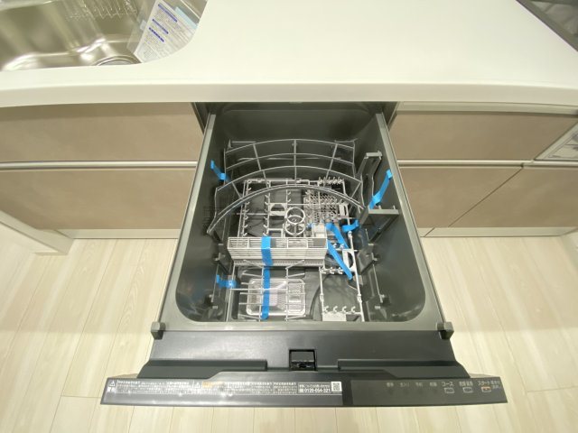 所沢市山口・全3棟　新築未入居一戸建　2号棟のキッチン|食器洗浄乾燥機