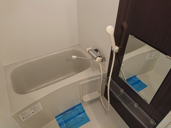 メゾン・プラージュの浴室