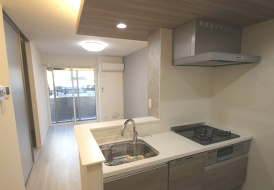 セレスティア西ヶ原の居間・リビング