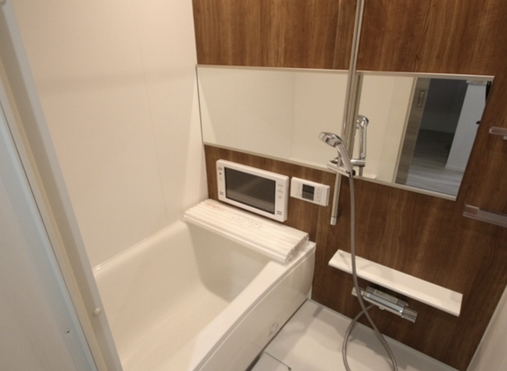 セレスティア西ヶ原の浴室