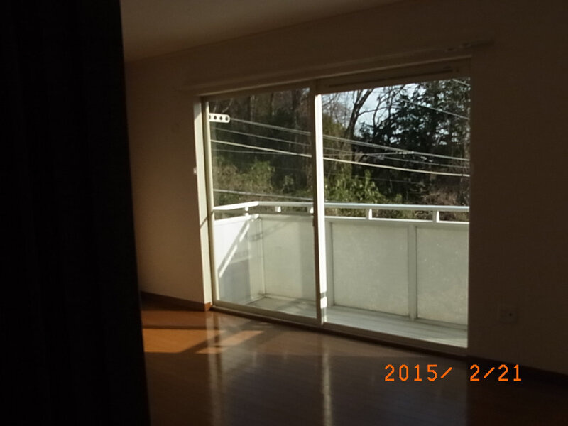 ファーストビューの居間・リビング