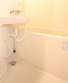 ヴェルト柿の木坂の浴室