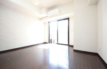 ヴェルト柿の木坂の寝室