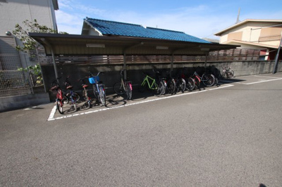 【その他共用部分】 | ヴィスタシア | 駐輪場