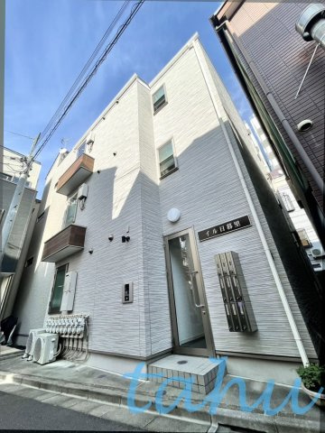 イル日暮里の外観