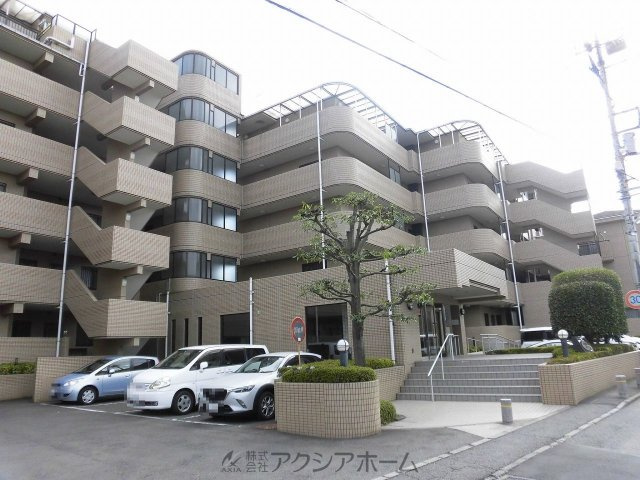 フラッツ西所沢のエントランス