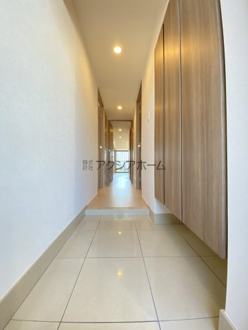 プレシス所沢元町　の玄関