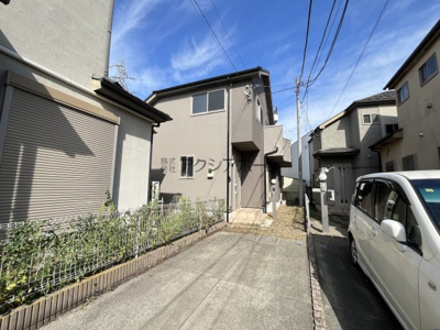 【前面道路含む現地写真】 | 東村山市恩多町5丁目　中古一戸建　～LDKゆったり18帖～