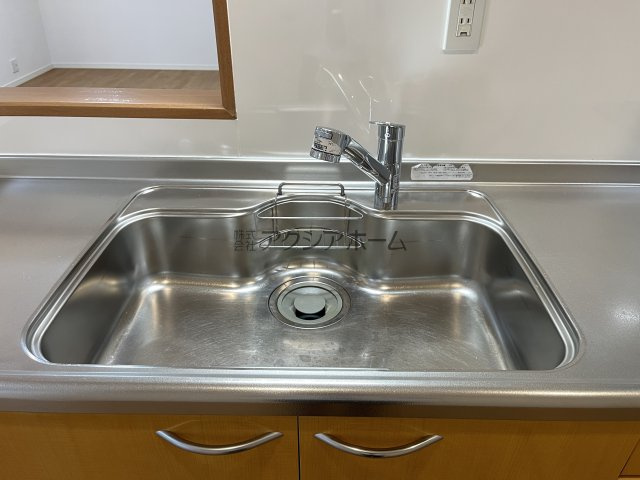 東村山市恩多町5丁目　中古一戸建　～LDKゆったり18帖～の設備|シンク
