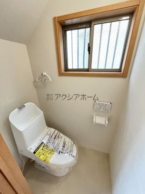 【トイレ】 | 東村山市恩多町5丁目　中古一戸建　～LDKゆったり18帖～ | 1階トイレ