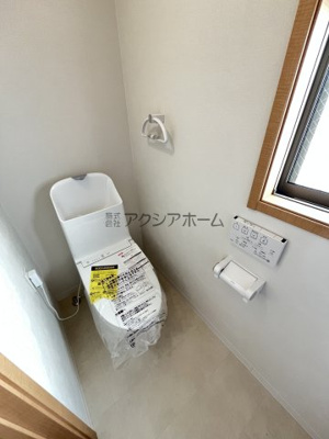 【トイレ】 | 東村山市恩多町5丁目　中古一戸建　～LDKゆったり18帖～ | 2階トイレ