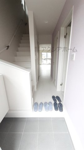 所沢市宮本町2丁目　中古一戸建　～LDK13.5帖～の玄関