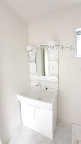 所沢市宮本町2丁目　中古一戸建　～LDK13.5帖～の洗面所