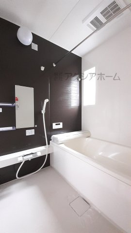 所沢市宮本町2丁目　中古一戸建　～LDK13.5帖～の浴室|1坪タイプのユニットバス
