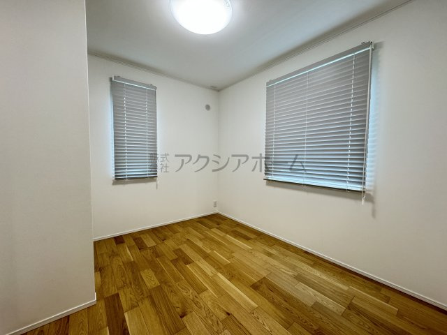 東大和市芋窪5丁目・全3棟　新築未入居一戸建　1号棟の子供部屋|1階洋室4.7帖