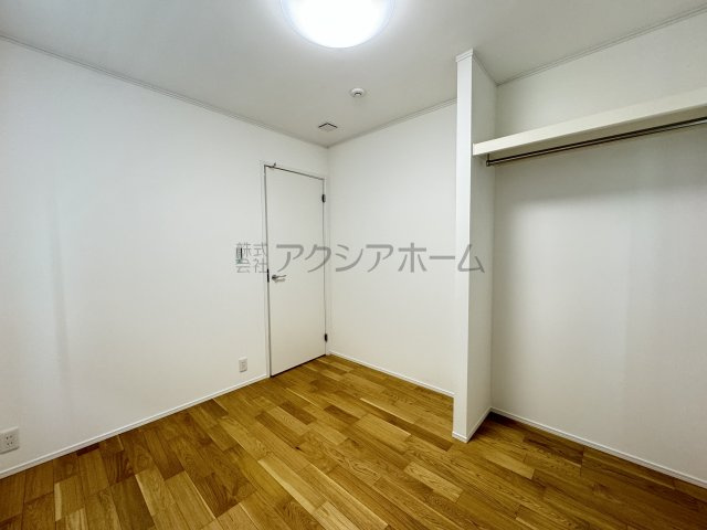 東大和市芋窪5丁目・全3棟　新築未入居一戸建　1号棟の子供部屋|1階洋室4.7帖