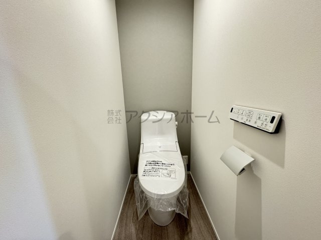 東大和市芋窪5丁目・全3棟　新築未入居一戸建　1号棟のトイレ|1階トイレ