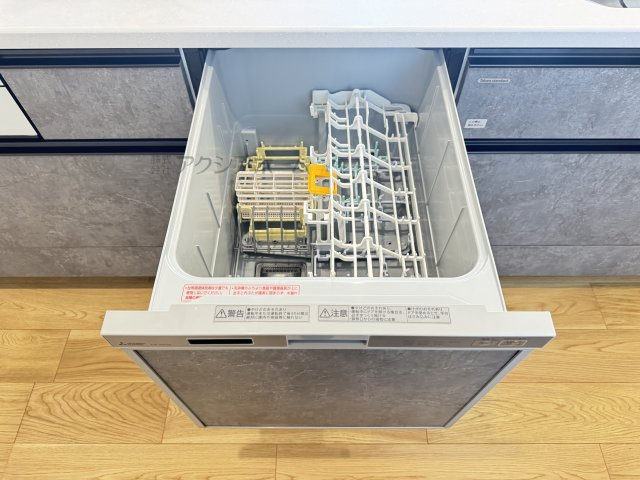 東大和市芋窪5丁目・全3棟　新築未入居一戸建　1号棟のキッチン|食洗機