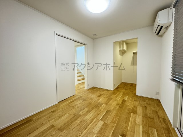 東大和市芋窪5丁目・全3棟　新築未入居一戸建　1号棟の寝室|1階洋室5.6帖