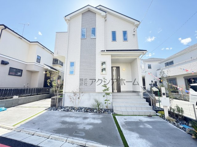 所沢市東所沢3丁目・全4棟　新築一戸建　D号棟の駐車場