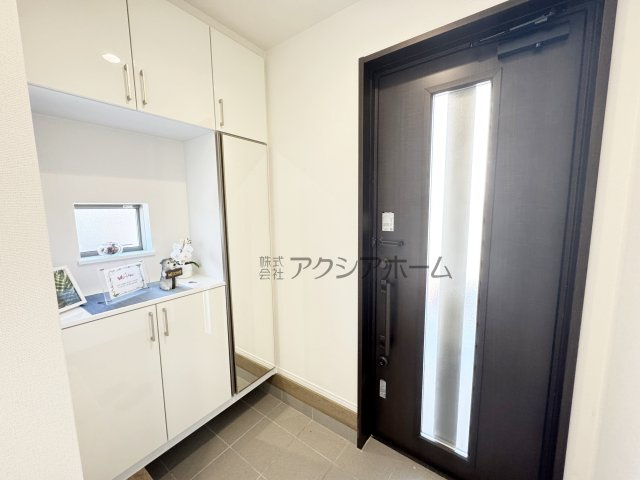 所沢市東所沢3丁目・全4棟　新築一戸建　D号棟の玄関