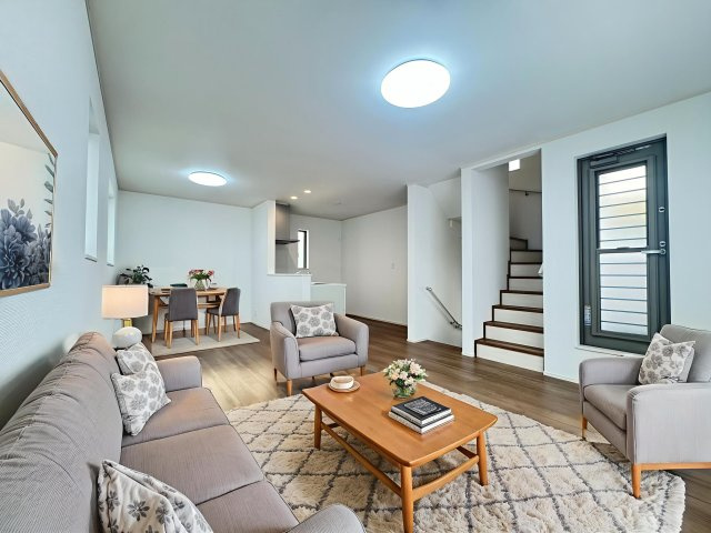 所沢市弥生町・全2棟　新築一戸建　A号棟　～3階建～